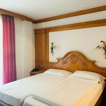 El Ciasel Hotell Canazei Eksteriør bilde